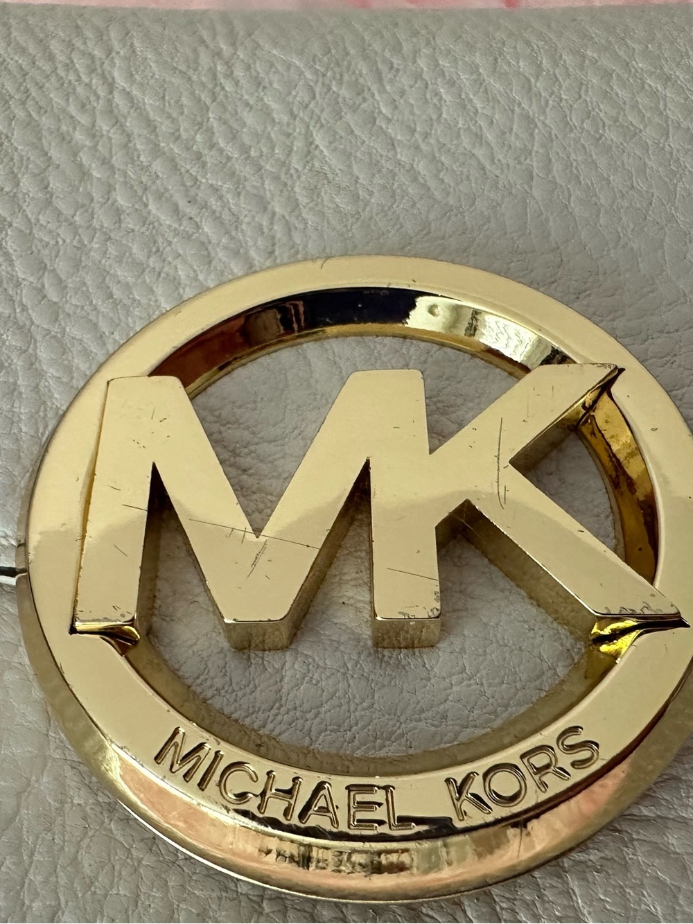 Michael Kors Ivory Pebble Leather Shoulder Crossbody with Goldtone Logo & Chain - Picture 2 of 7